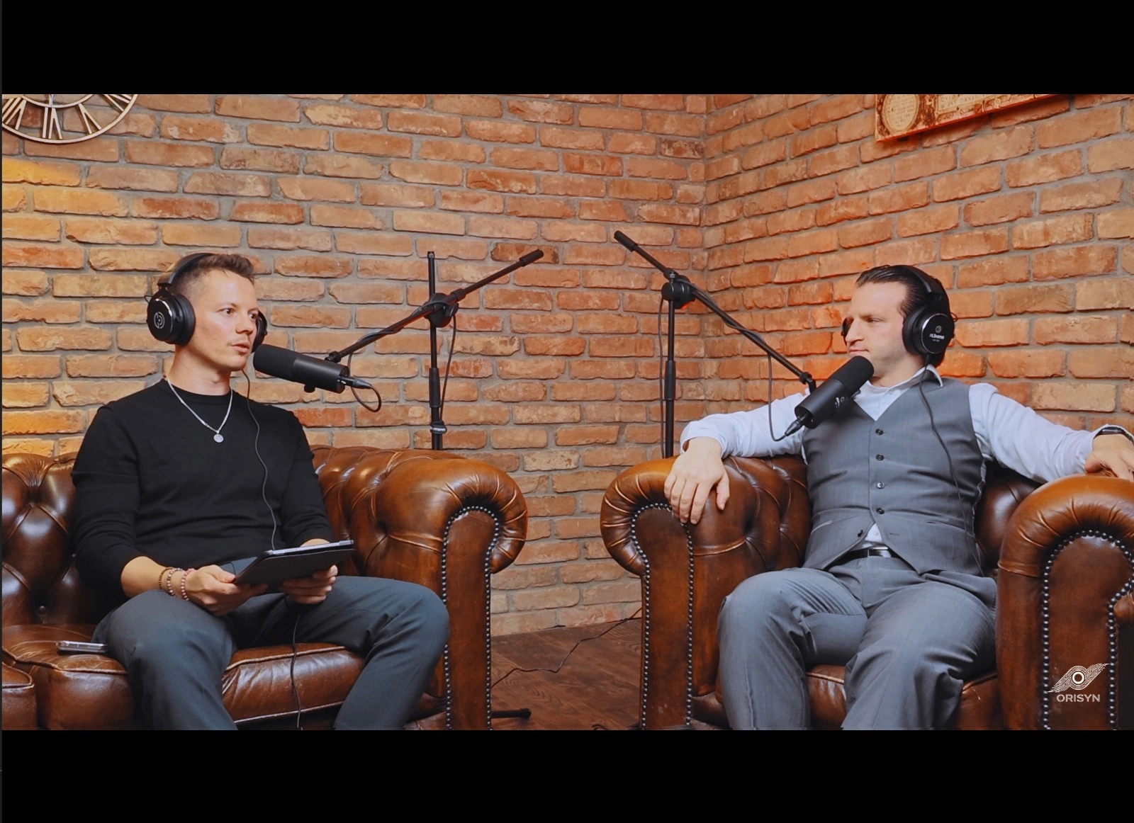 Markus Begerow im Podcast mit Artur Ellers über die KI-Blase, Finanzrisiken und Altersvorsorge.